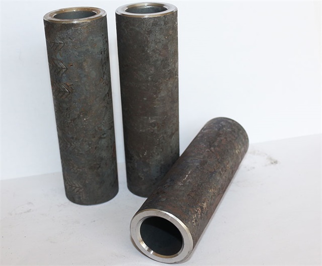 鸡冠冷挤压钢筋套筒应该怎么样激光打标